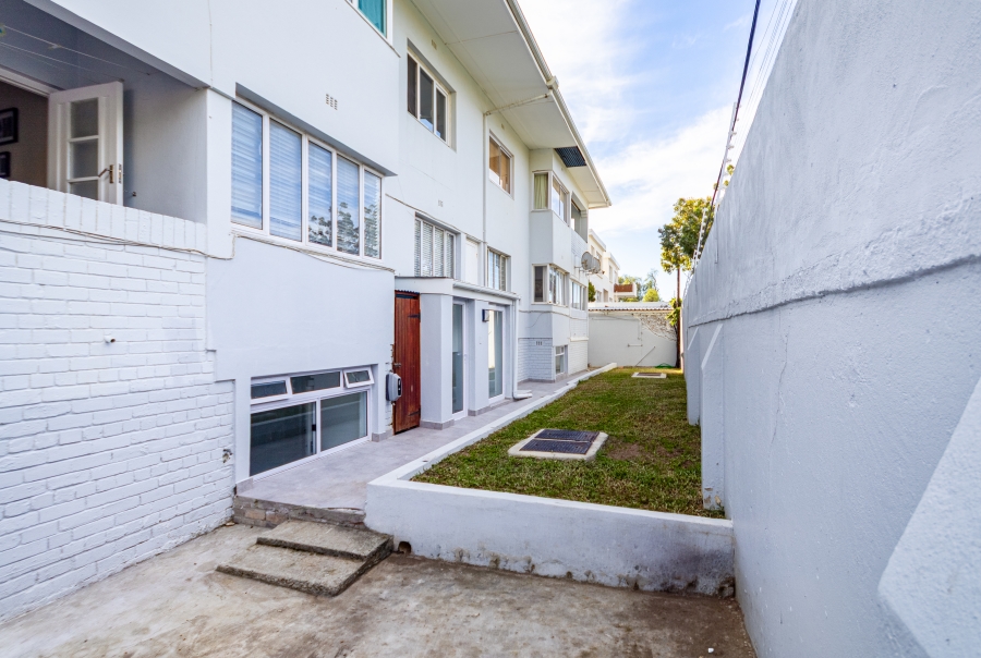 To Let 1 Bedroom Property for Rent in Gardens Western Cape